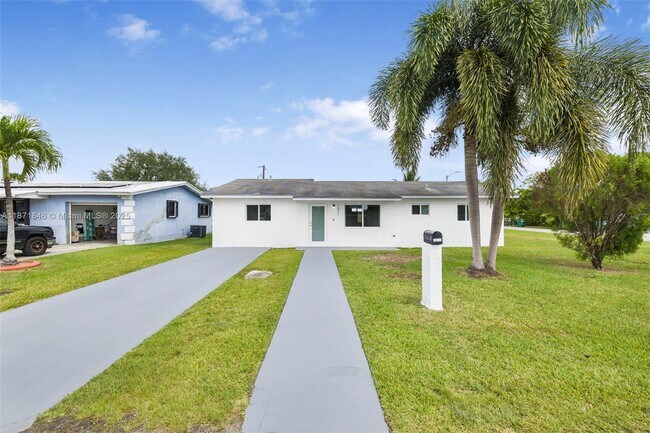 Building Photo - 10935 SW 217th Terrace