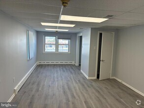 Building Photo - 413 W Ridge Pike