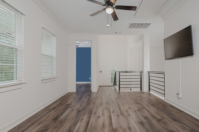 Building Photo - 16407 Wagon Wheel Rd