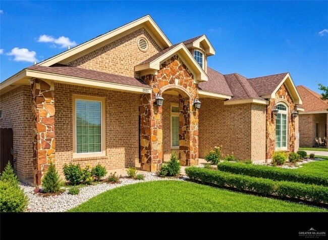 Building Photo - 25 Grand Canal Dr
