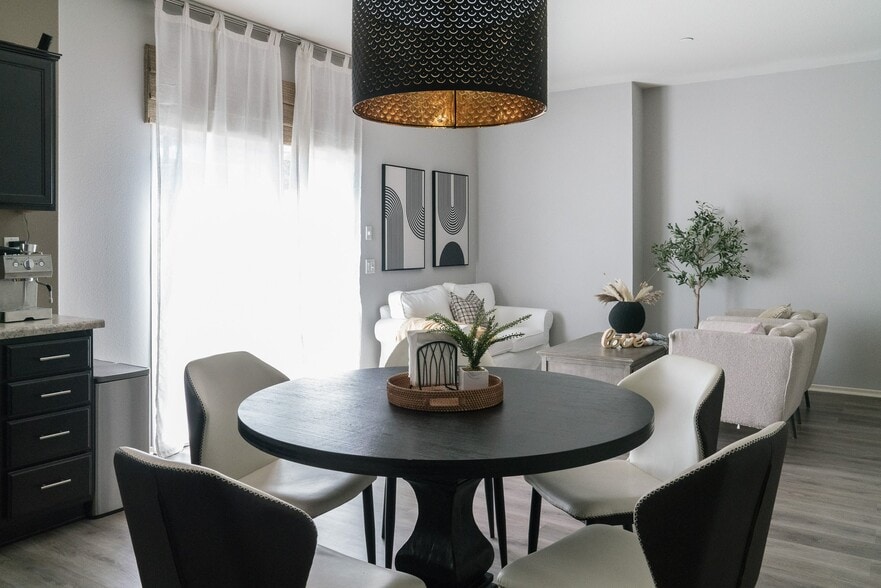 Building Photo - 7766 Isaac St