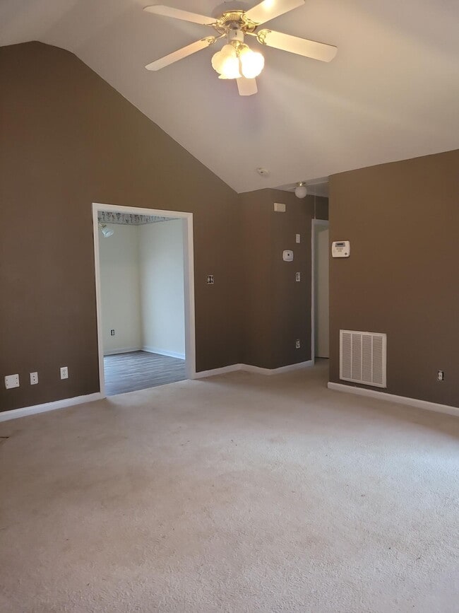 Building Photo - 1012 Cedarview Cir