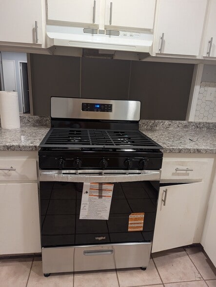 Primary Photo - 709 Adeline Pl