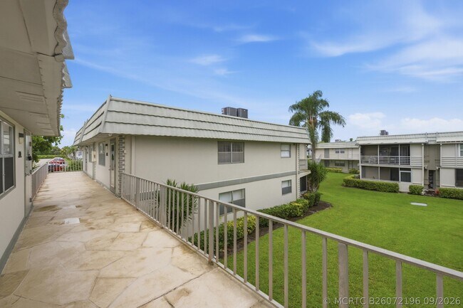 Building Photo - 670 Monaco Ct