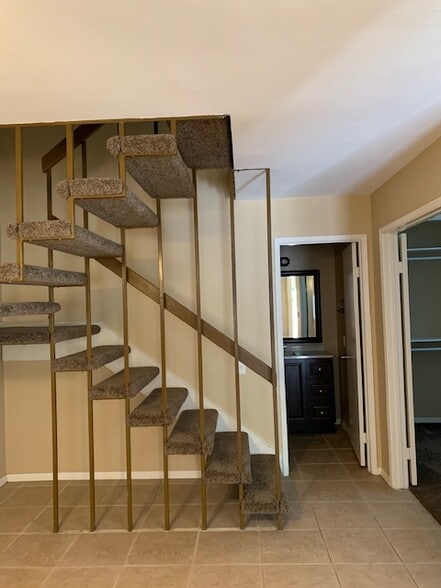 STAIRS TO BEDROOMS - 10157 Caminito Jovial