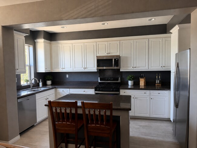 Building Photo - 3062 Roia Ln