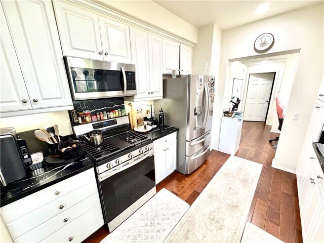 Building Photo - 15205 Calverton Way