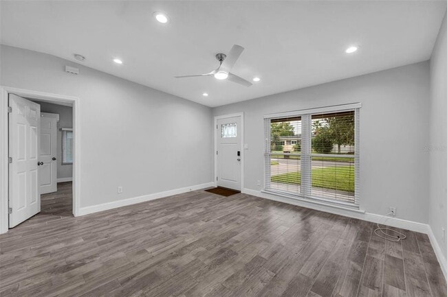 Building Photo - 4020 Ibis Dr