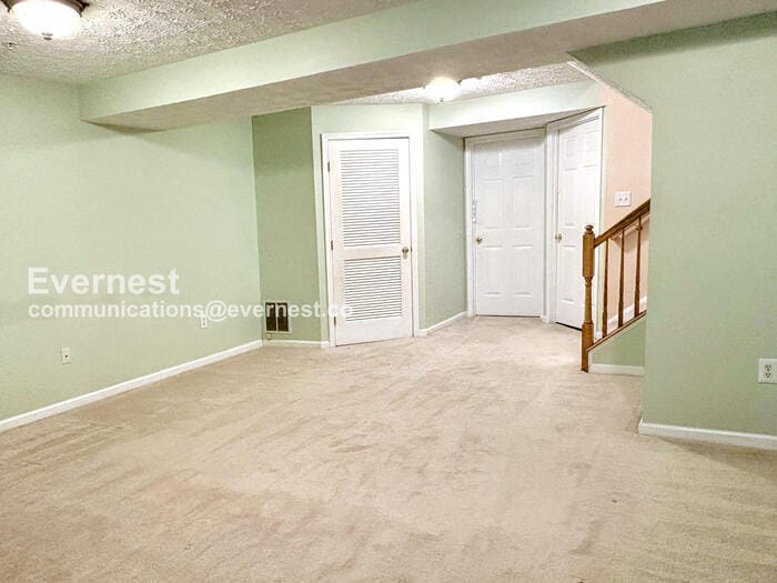 Building Photo - 8366 Frostwood Dr
