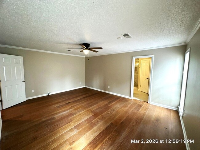 Building Photo - Germantown/ Gorgeous 5 Bedroom Home Newly Renovated