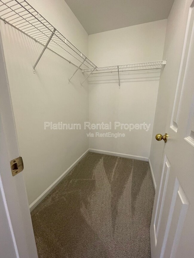 Building Photo - 3442 Old Towne Ln