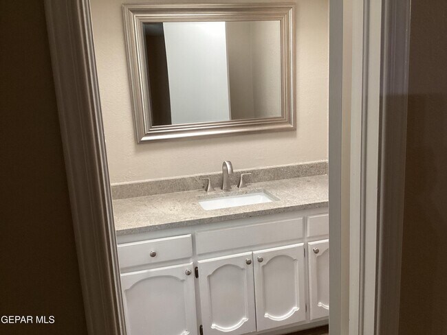 Building Photo - 106 Bernice Pl