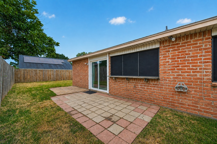 Building Photo - 22803 Carter Moir Ln