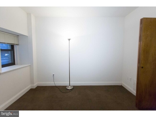 Building Photo - 1411 Walnut St