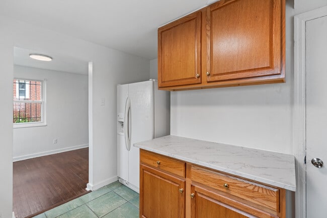 Building Photo - 5034 Ampere St