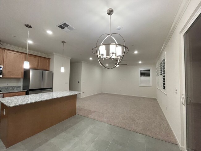 Building Photo - 1632 Greeley Wy