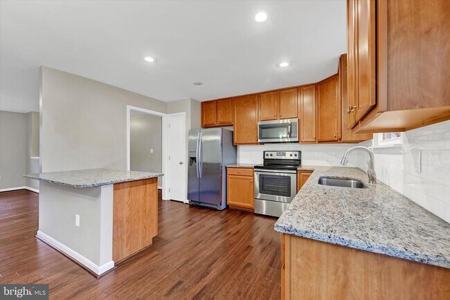 Building Photo - 1508 Lochaber Ct