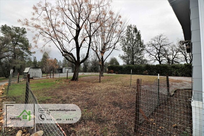 Building Photo - 16624 Power Line Rd
