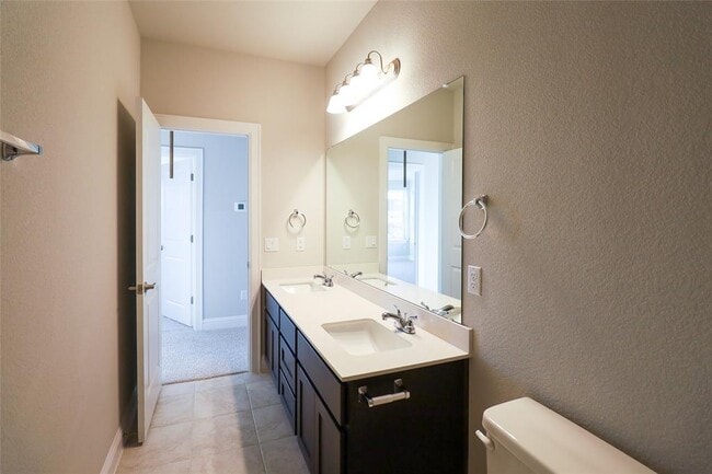 Building Photo - 124 Free Stone Dr