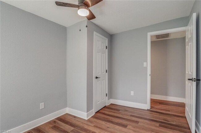 Building Photo - Beautifully remodeled single family home!