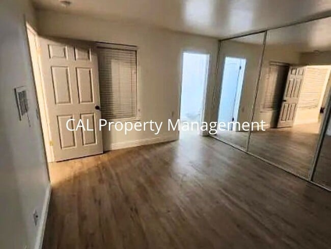 Building Photo - Cozy 1-Bedroom Apartment with Fireplace