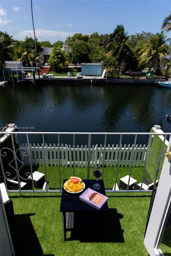 Building Photo - 1949 NE 123rd St