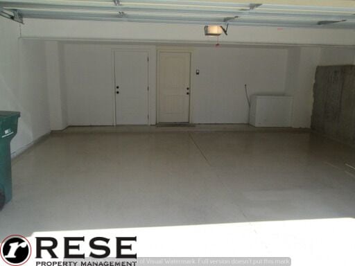 Building Photo - Beautiful Townhouse w attached 2 car garage in Orem