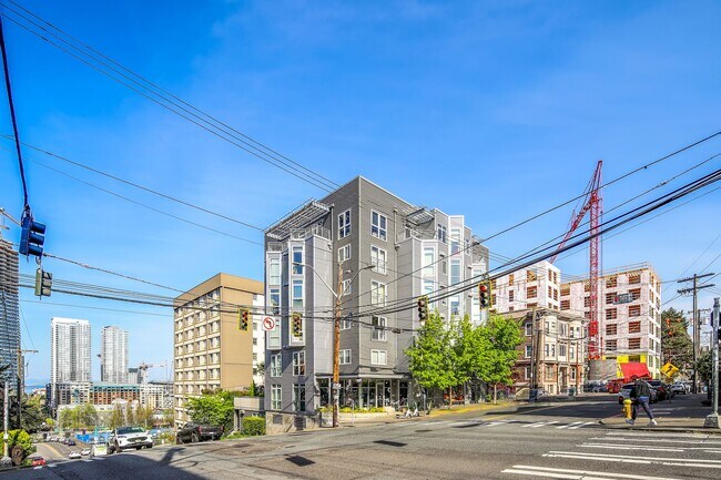 Building Photo - Easy on the Budget