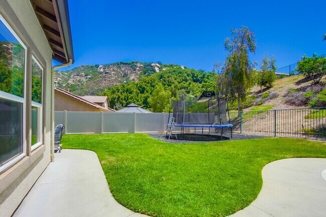 Building Photo - 3207 Meadow Side Pl