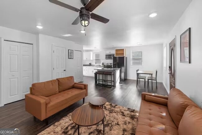 Building Photo - 2533 Godfrey Dr NW