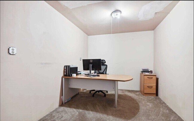 Building Photo - 1272 Paddington Rd