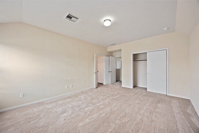 Building Photo - 1026 Carolina Wren Cir