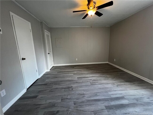Building Photo - 5841 Century Oaks Dr