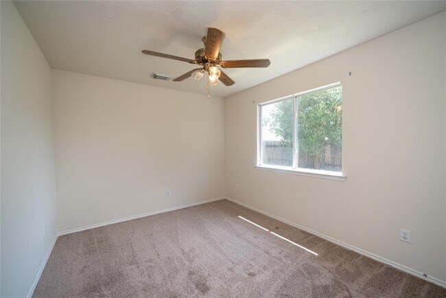 Building Photo - 1408 Sycamore Leaf Way