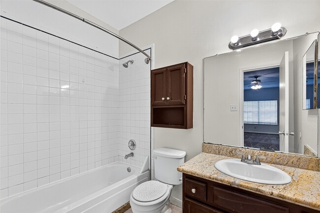 Building Photo - 7395 Regency Square Ct