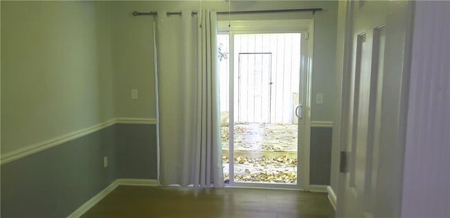 Building Photo - 760 Indian Lake Dr NW