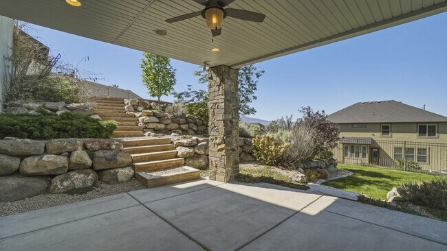 Building Photo - Luxurious Herriman 6 Bed with Indoor Court, Theater & Stunning Views!!!