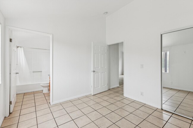 Floorplan - 4717-4727 Gambier/4716-4726 Butterfly