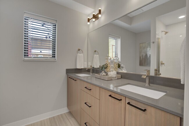 Building Photo - 3630 Colfax Ave South