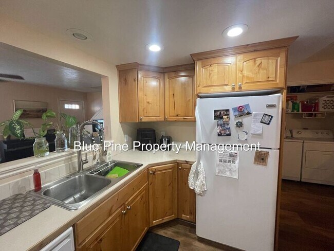 Building Photo - 577 Legacy Ln