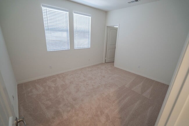 Building Photo - Spacious 4-Bedroom Home with Solar in Vale...