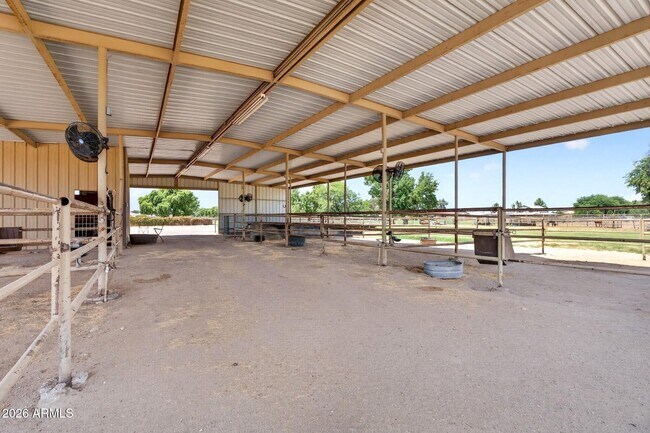 Building Photo - 3002 E Sherry Ln