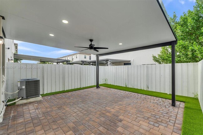Building Photo - 12871 SW 233rd Terrace