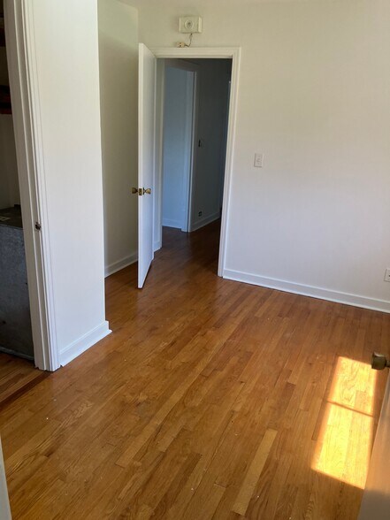 Building Photo - 3316 Mountain View Dr