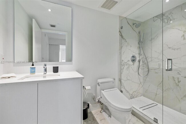 Building Photo - 1830 S Ocean Dr