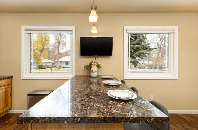 Building Photo - 2720 2nd Ave N