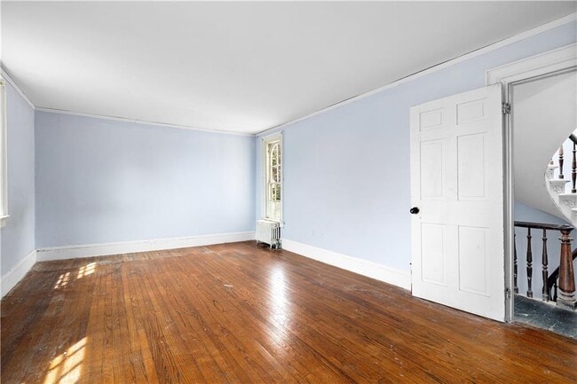 Building Photo - 34 Congdon St