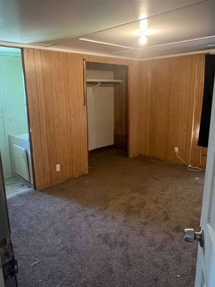 Building Photo - 1801 S Business 45