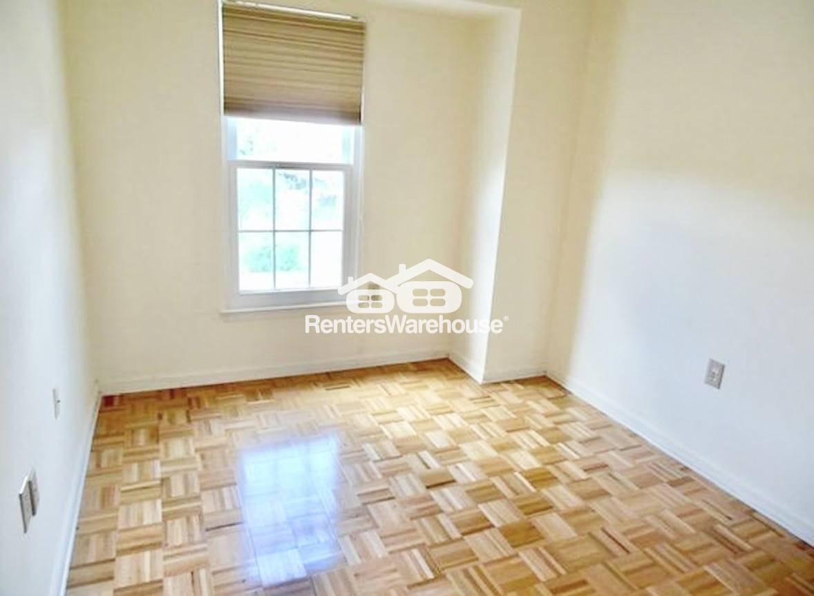 Building Photo - 1404 Jedforest Dr