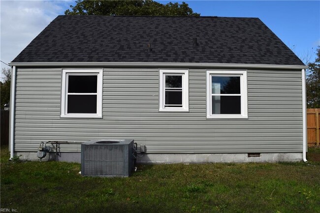 Building Photo - 3103 Dartmouth St